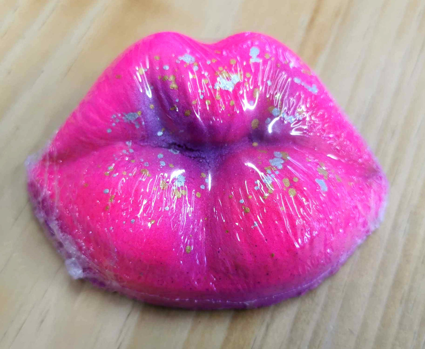 Bombe de bain effervescente - Kiss - Plaisir fruité