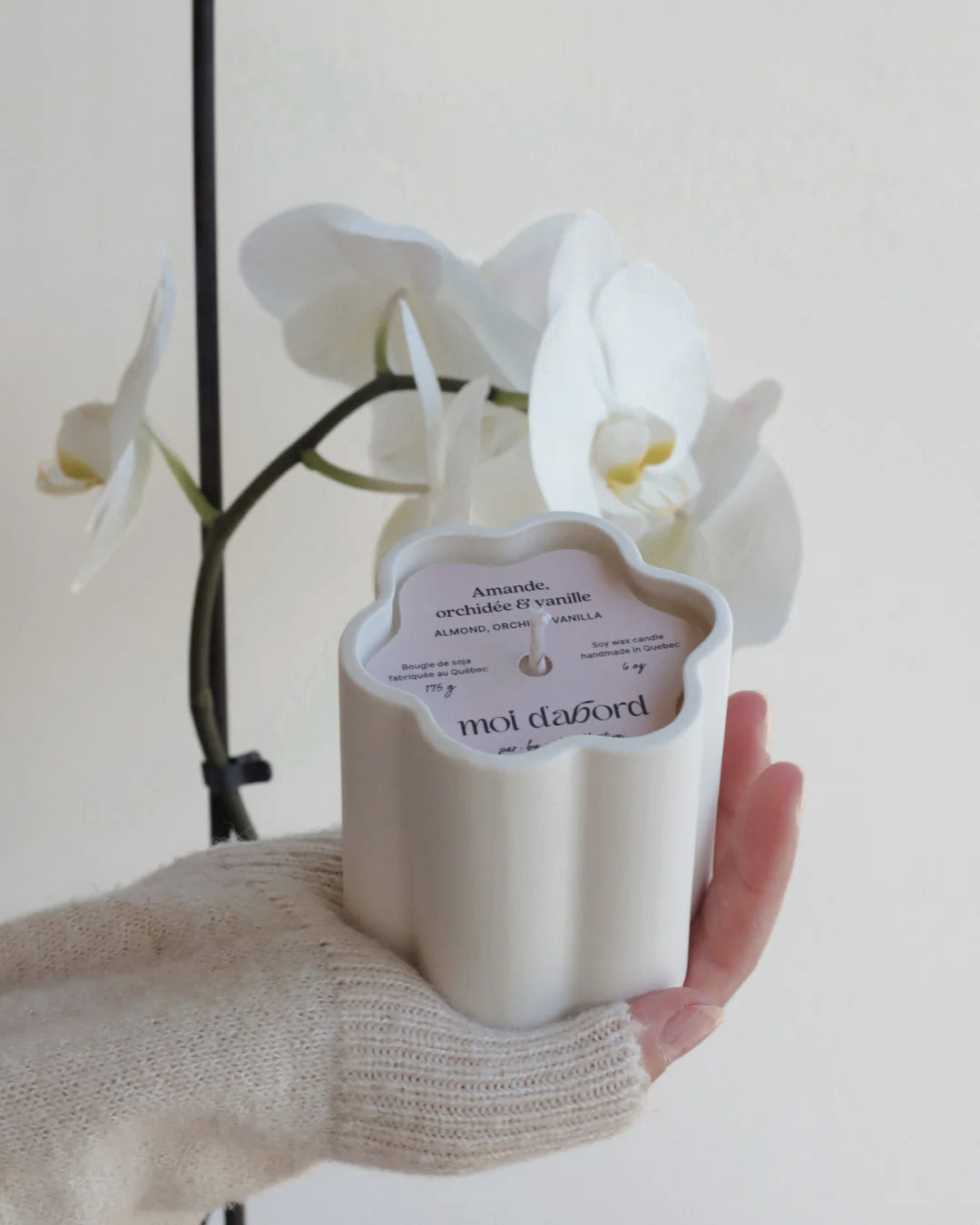 Bougie de soja Fleur - Amande, Orchidée et Vanille - Moi D'abord - 175g