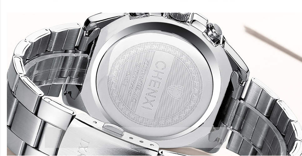 Montre Chenxi fond noir