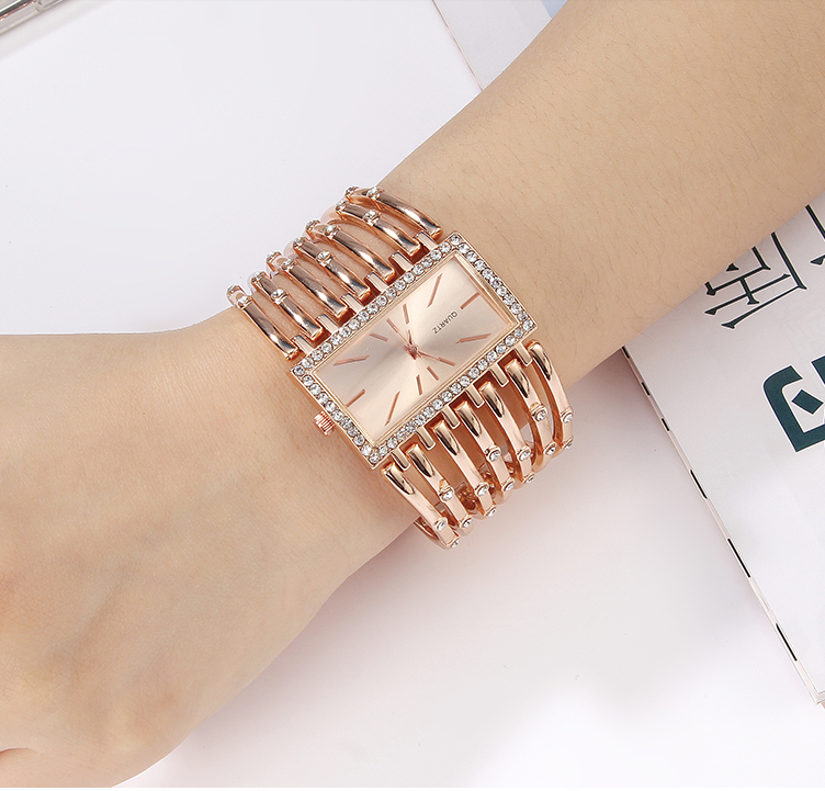 Montre Rectangle large Argent