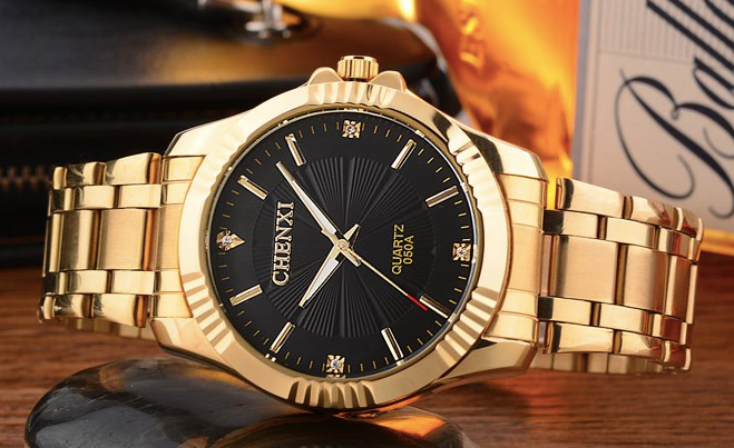 Montre Chenxi pour hommes or fond noir