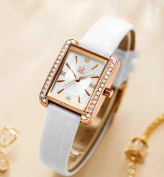 Montre femme rectangle bracelet de cuir blanc