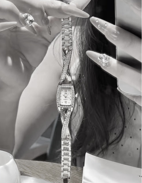 Montre mode pour femme - JW - argent avec pierres du rhin