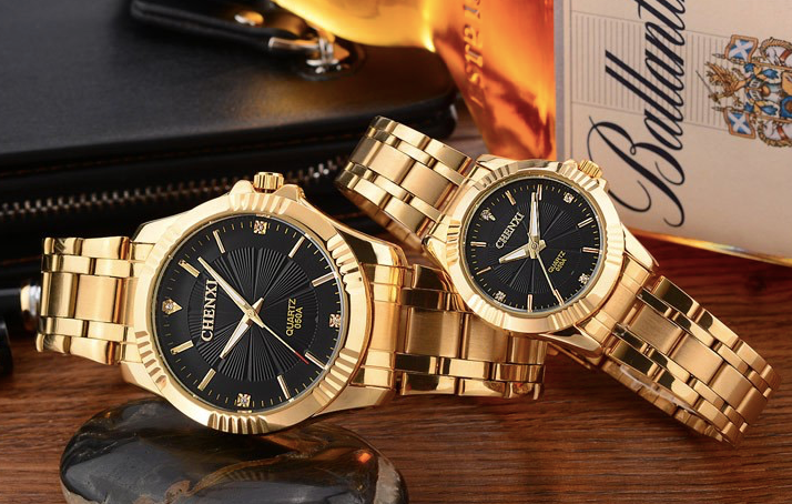 Montre Chenxi pour hommes or fond noir