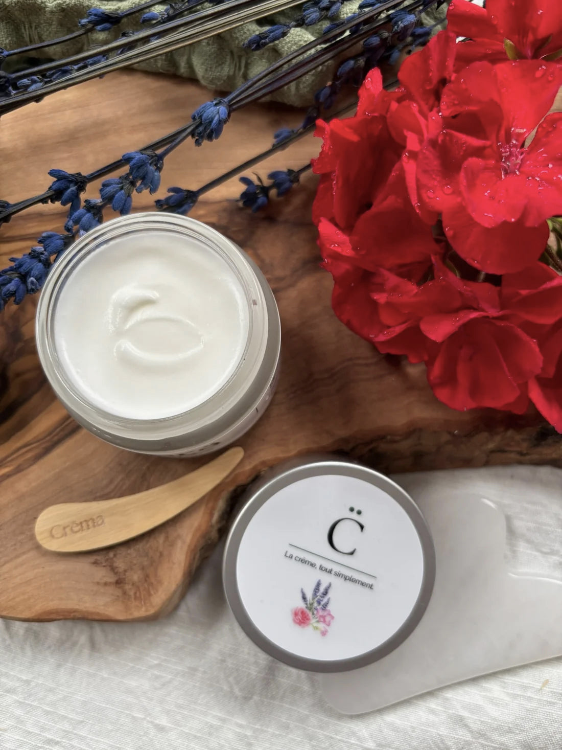 Crème hydratante pour le visage au suif de boeuf nourri à l'herbe - Florä - Crëma - 50ml