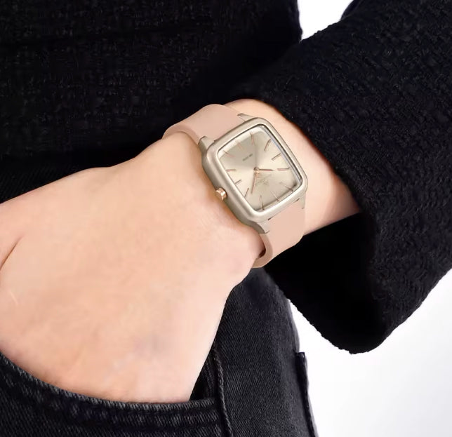 Montre mode pour femmes en silicone rosegold / Naviforce