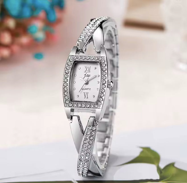 Montre mode pour femme - JW - argent avec pierres du rhin