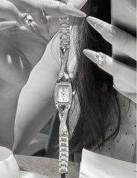 Montre mode pour femme - JW - argent avec pierres du rhin