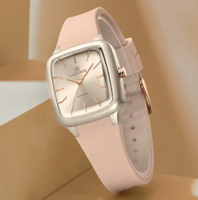 Montre mode pour femmes en silicone rosegold / Naviforce