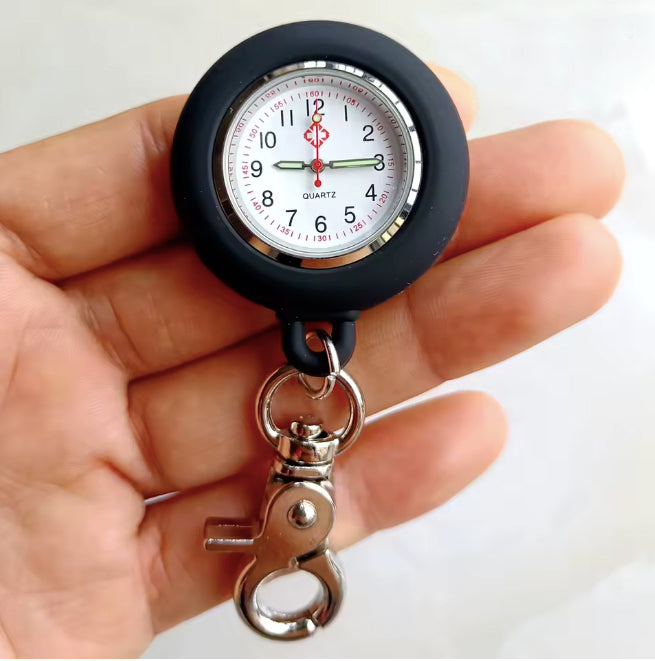 Petite montre de poche caoutchouc + mousqueton