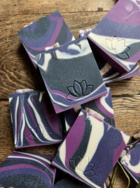 Savon naturel Clé à vie - Papillons Mystiques - Mûre et bois de sauge